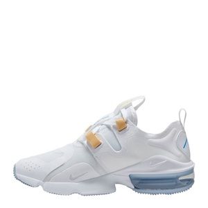 Woman’s Nike Airmax Infinity